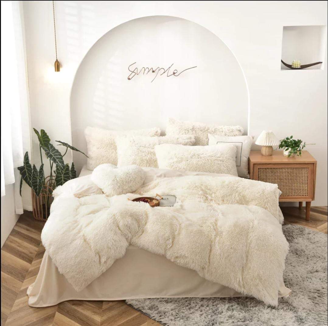 Cosy Fluffy Duvet Set 6×7 White