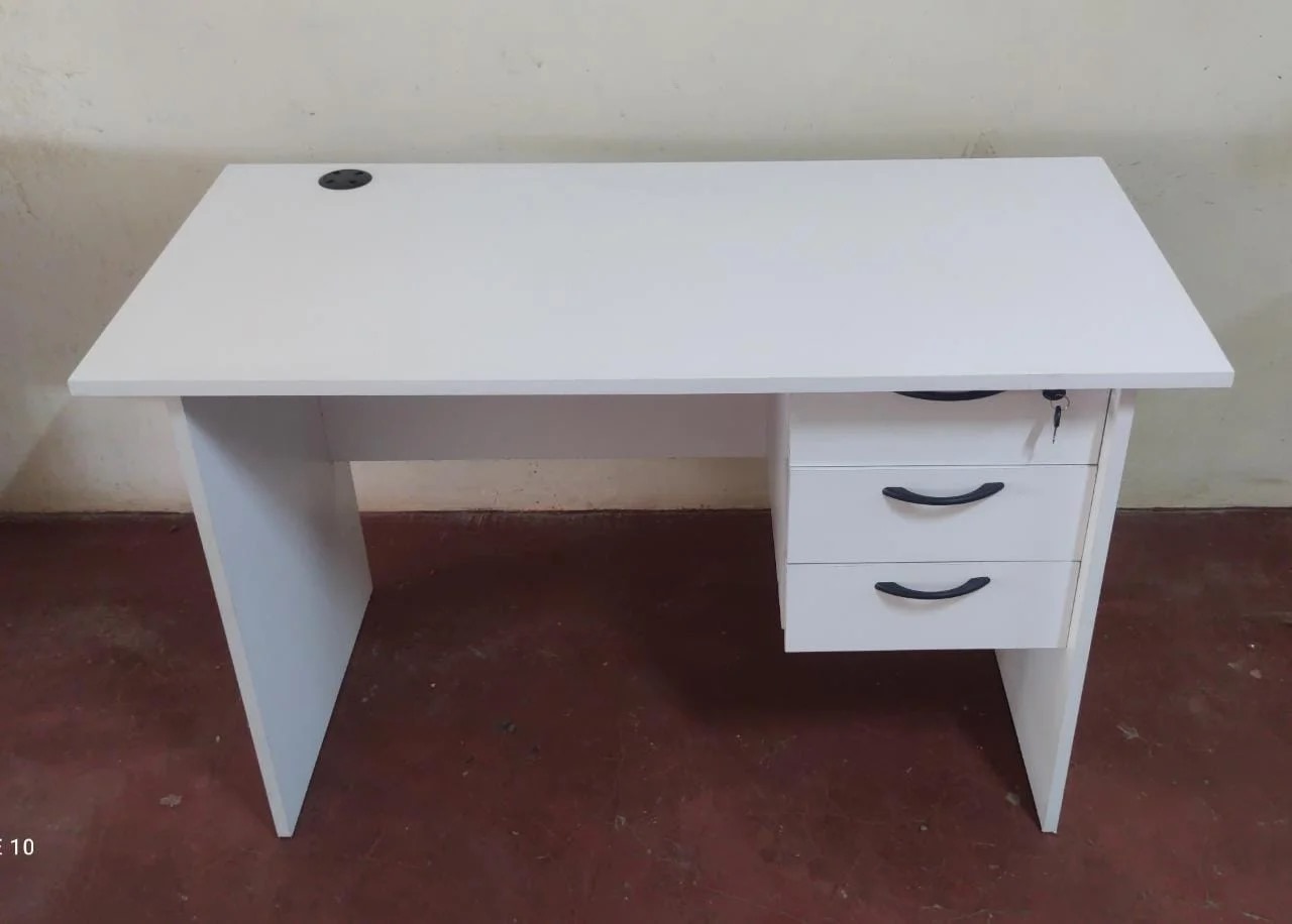 Executive Office Desk White 0.9M