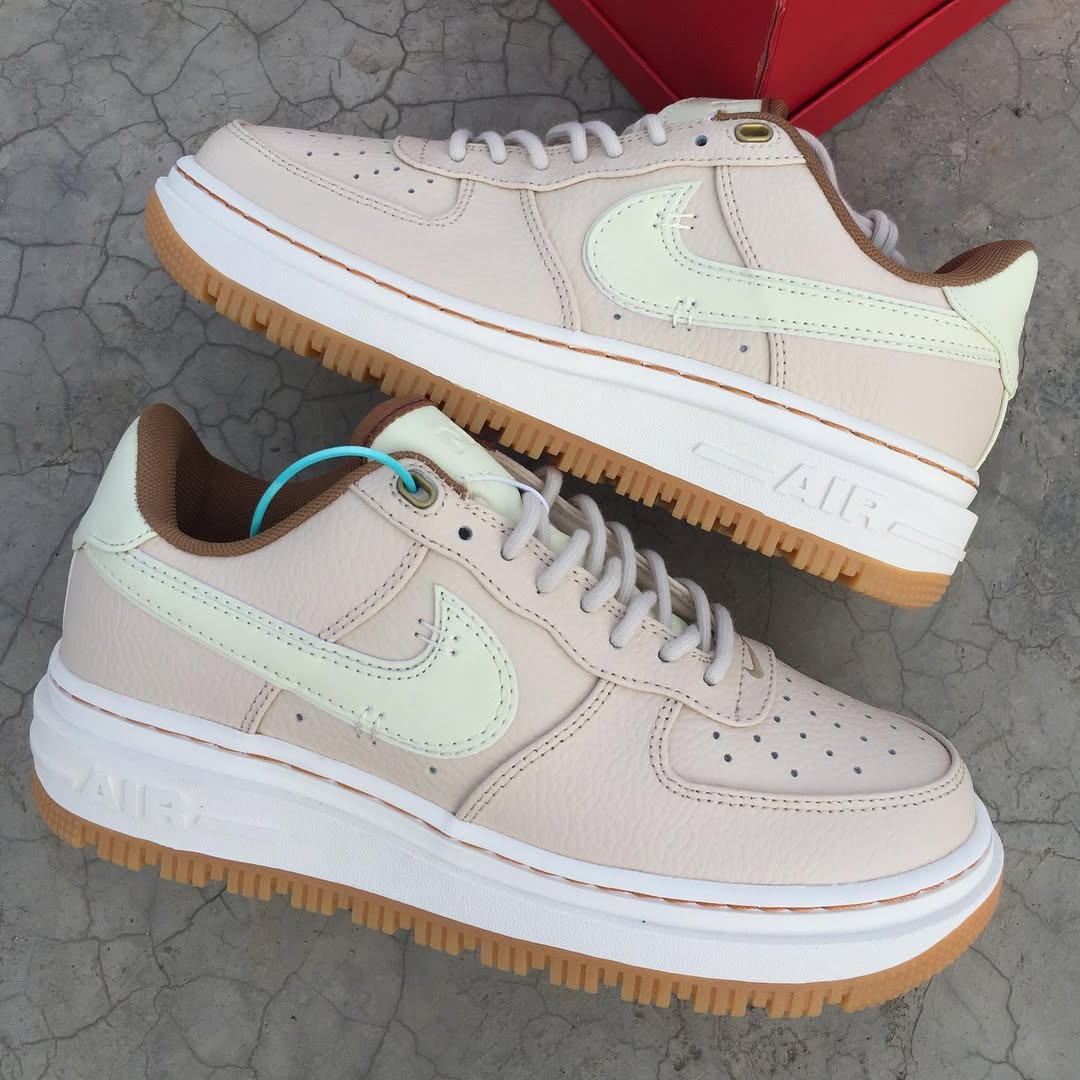Nike Air Force 1 Luxe Custom Beige