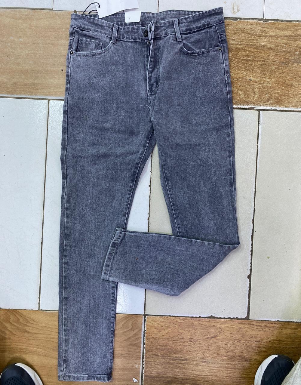 Premium black non-fade jeans