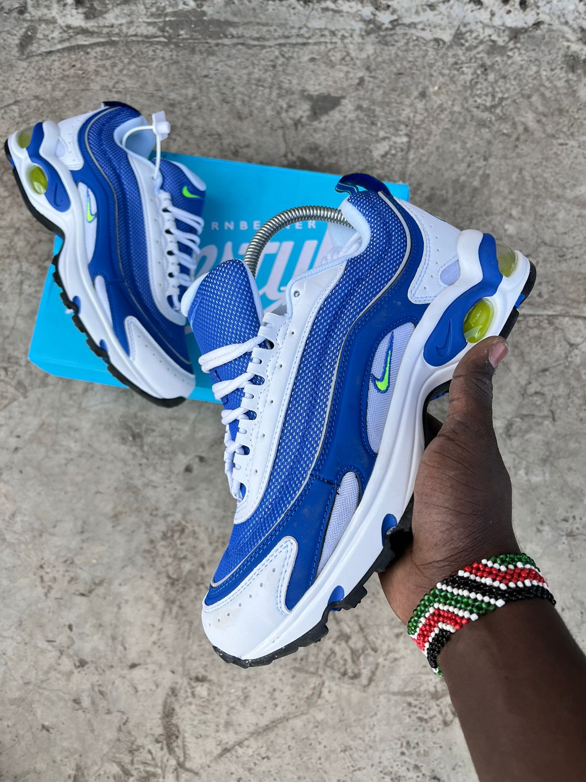 Nike Air Max 96 Classic Sneakers Blue and White