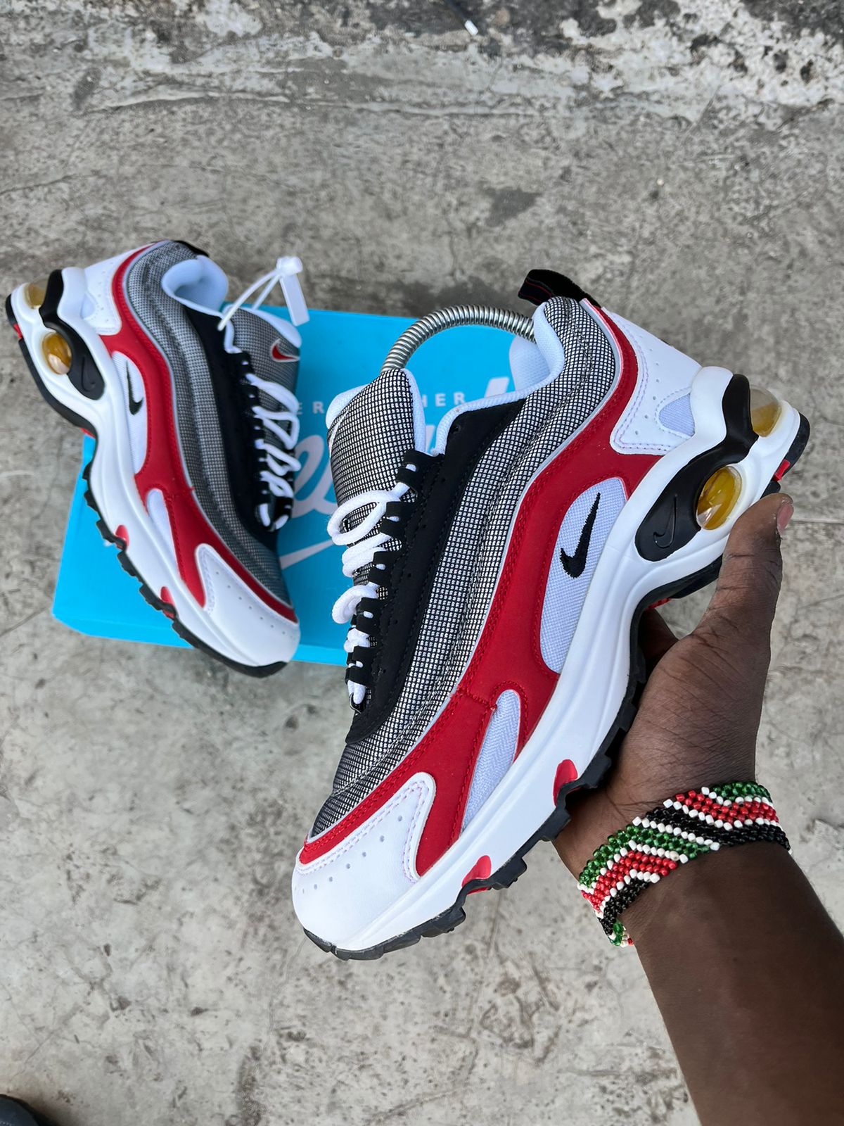 Nike Air Max 96 Classic Sneakers Red and White