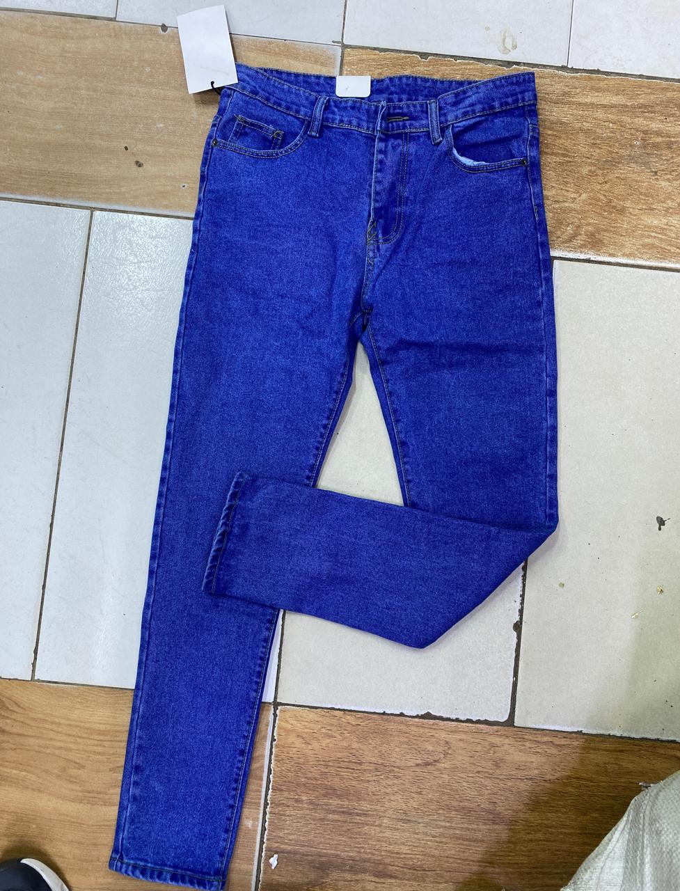 Premium dark blue non-fade jeans