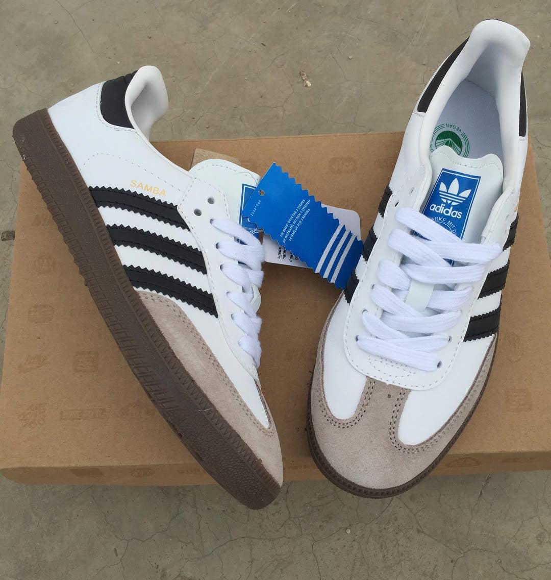 New Adidas Samba Cloud White / Core Black / Clear Granite