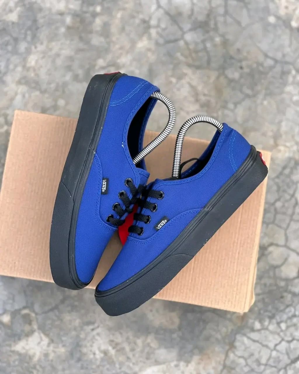 Double Sole Vans of the Wall Sneakers Plain Blue - Black Sole