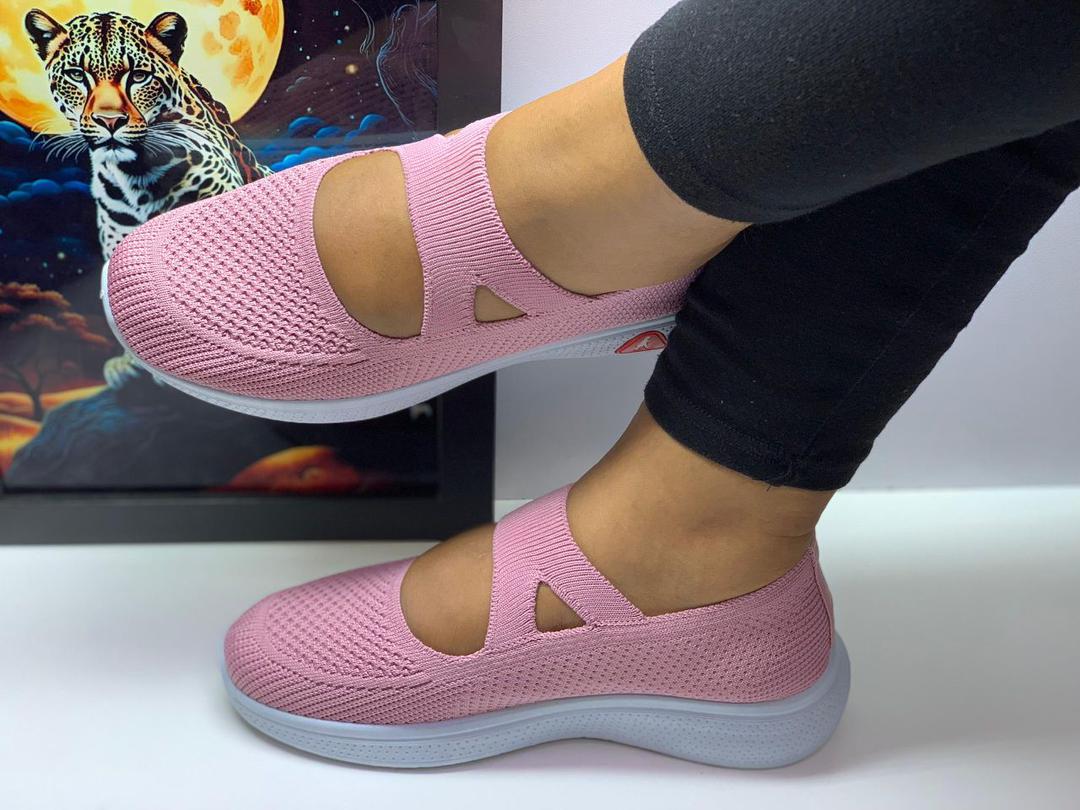 Ladies breathable pink slip-on casual shoes